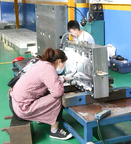 QQ1742095288642 QQ1742095288642